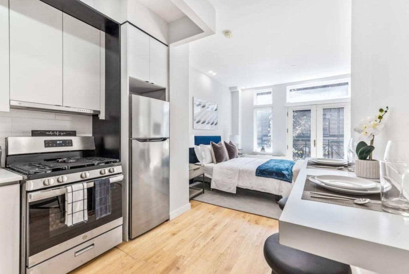 Studio W Charming Juliet Balcony In Upper East Apartamento Nova York